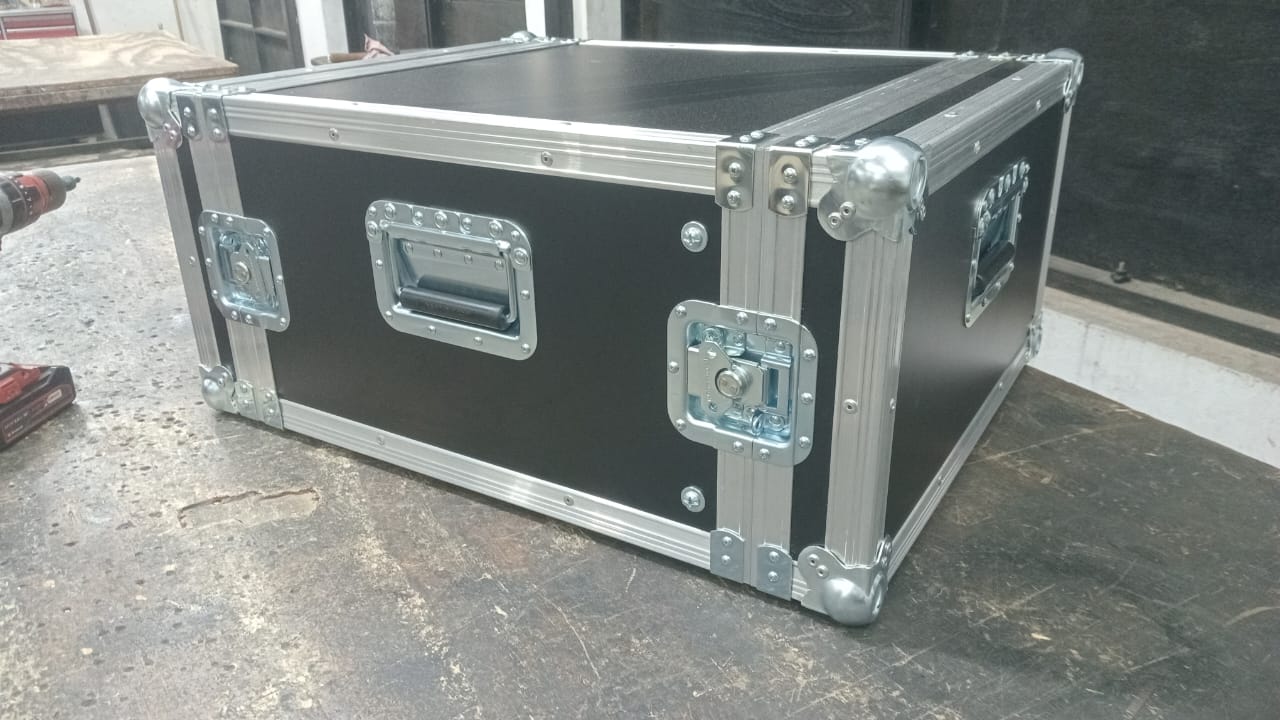 Rack case 6 unidades con herrajes profesionales fabricado en Argentina